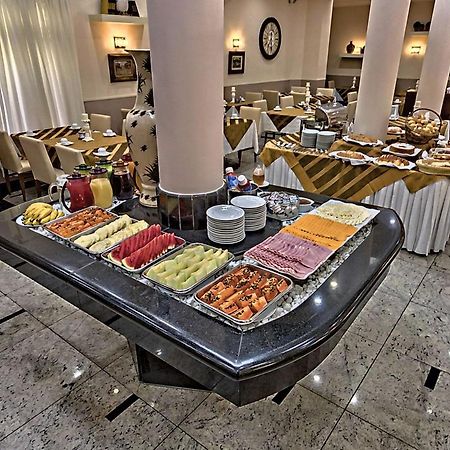 Hotel Da Vinci Серра-Негра Екстер'єр фото